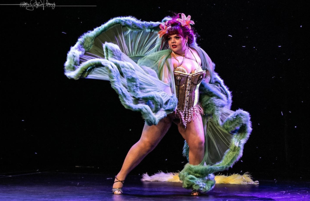 Hire Miss Petite Coquette - Burlesque Entertainment in Sarasota, Florida