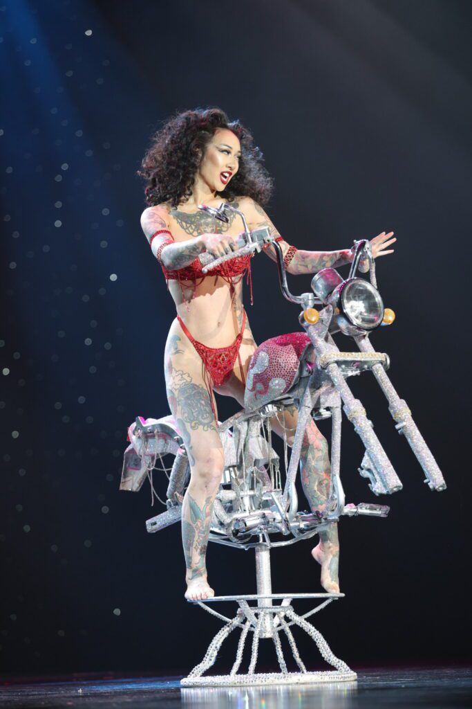 Frankie Fictitious in the Movers, Shakers and Innovators showcase at Burlesque Hall of Fame Weekender 2025, by SHPhotografia.