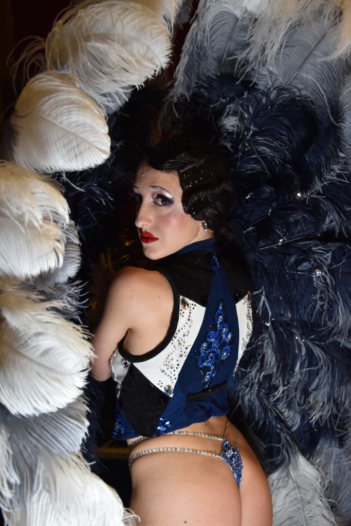 Liz Beth by Willy Williams