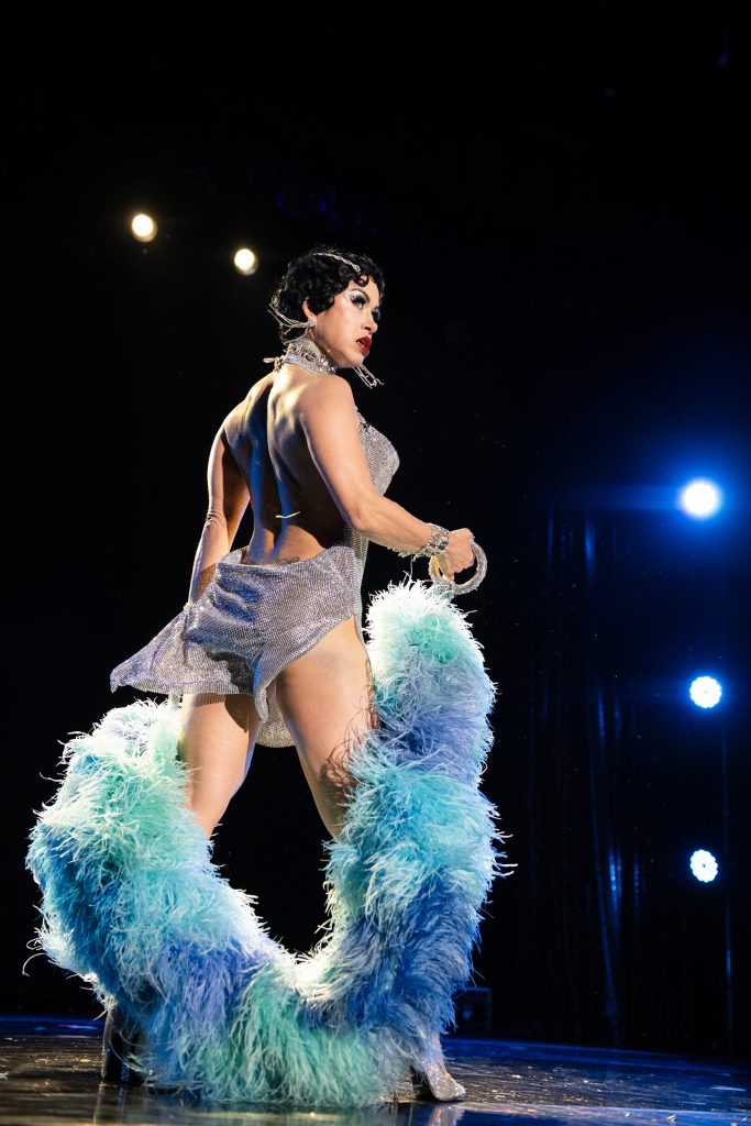 Sweetpea in Titans and Icons of Tease at the Burlesque Hall of Fame Weekender 2026, by SH Photografia