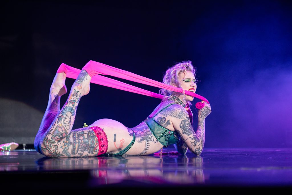 Sugar Vixen in the 2026 Tournament of Tease at Burlesque Hall of Fame Weekend, by SH Photografia for 21st Century Burlesque