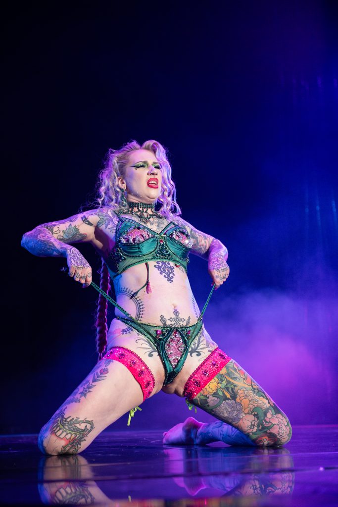 Sugar Vixen in the 2026 Tournament of Tease at Burlesque Hall of Fame Weekend, by SH Photografia for 21st Century Burlesque