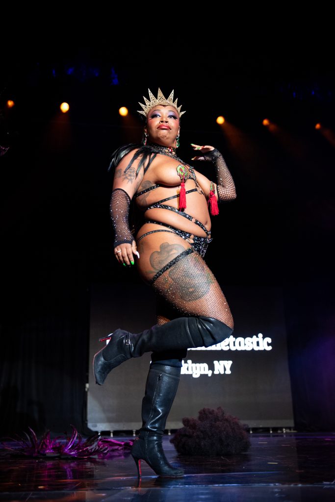Queerly Femmetastic in the 2026 Movers, Shakers and Innovators showcase at Burlesque Hall of Fame Weekend, by SH Photografia for 21st Century Burlesque.