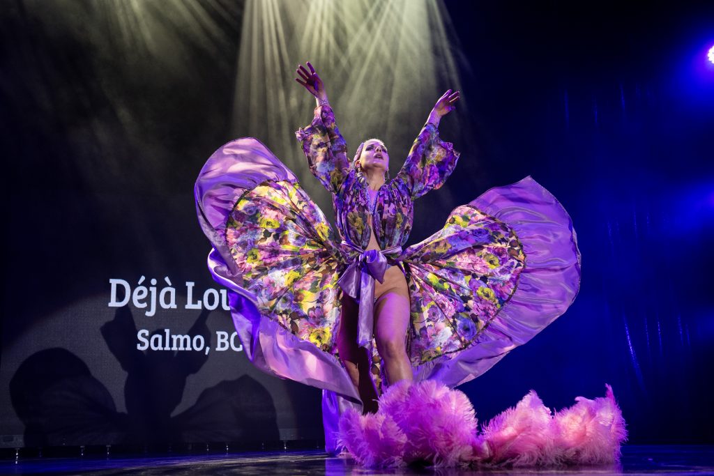 Déjà Louve in the 2026 Movers, Shakers and Innovators showcase at Burlesque Hall of Fame Weekend, by SH Photografia for 21st Century Burlesque.