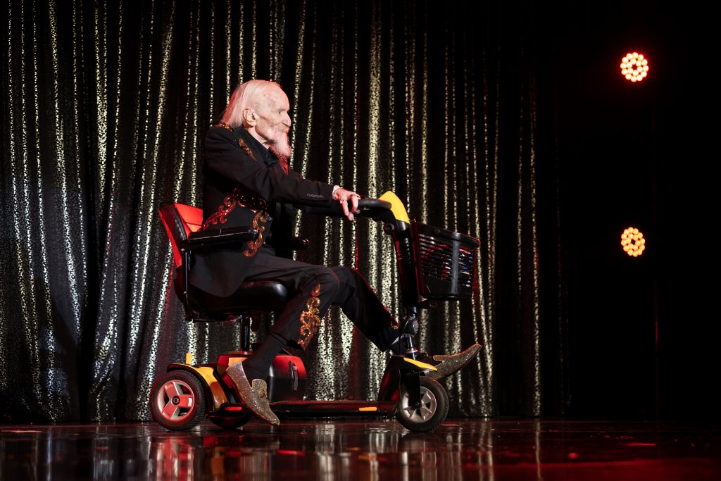 Rubberlegs in Titans and Icons of Tease at the Burlesque Hall of Fame Weekender 2026, by SH Photografia